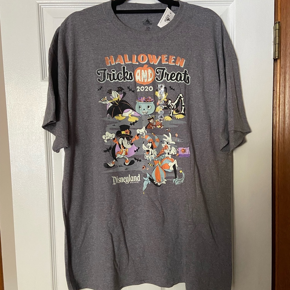 NWT Disneyland Halloween 2020 T-Shirt